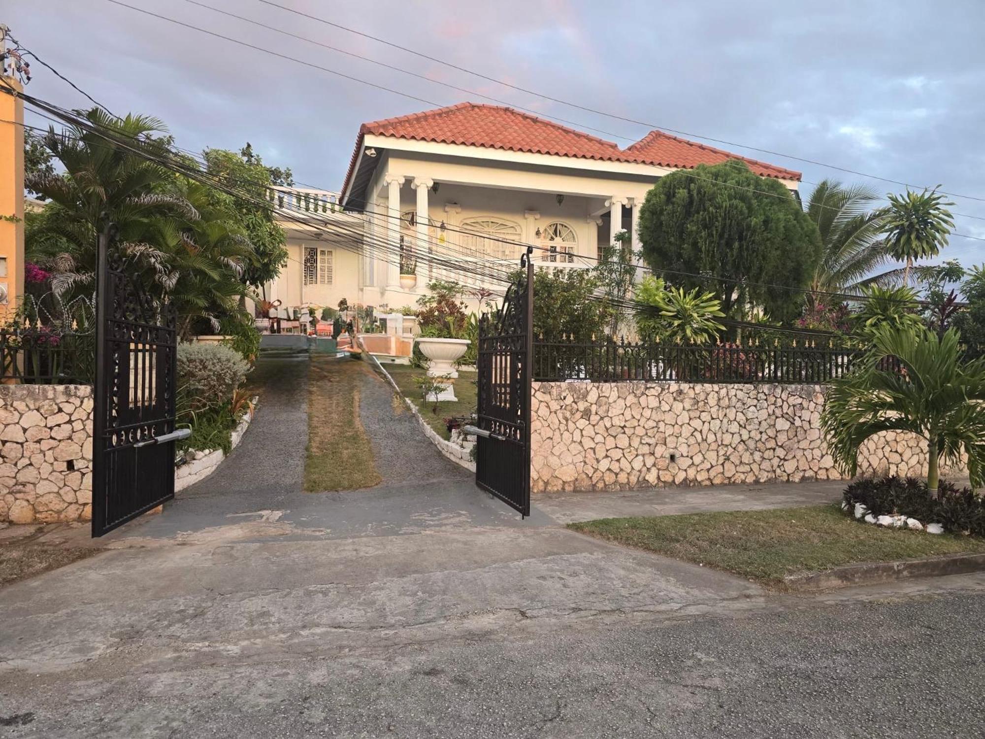 מונטגו ביי Paradise Palms Jamaica Vacation Rental מראה חיצוני תמונה