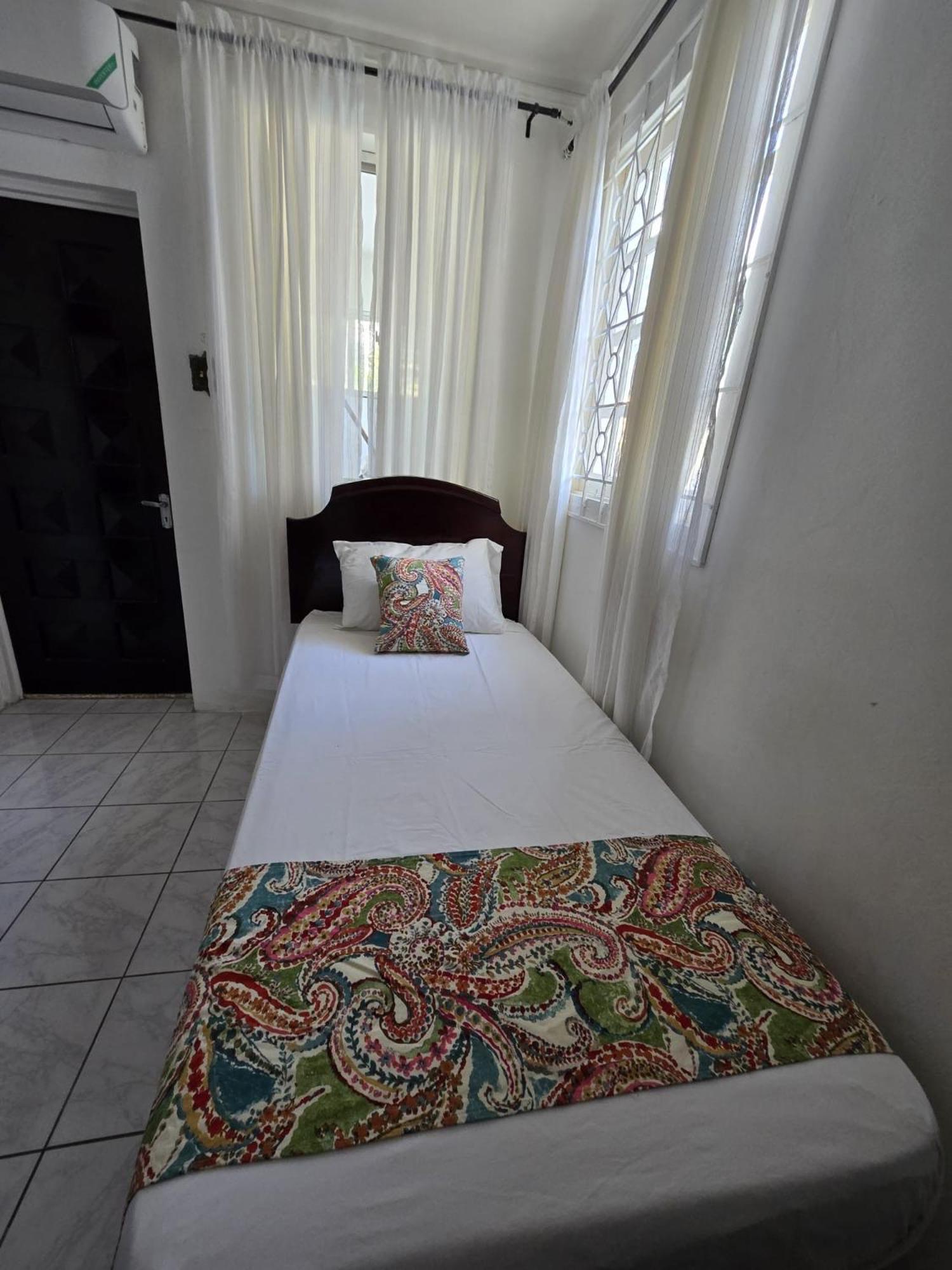 מונטגו ביי Paradise Palms Jamaica Vacation Rental מראה חיצוני תמונה